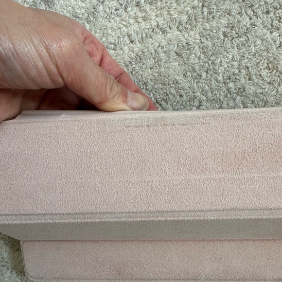 Apple Pink iPad Cover Tri-Fold Design - Picture 6 of 8